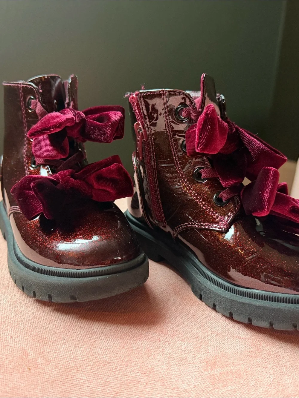 Cat & Jack Girls Burgundy Shimmer Patent Velvet Bow Boots | 11